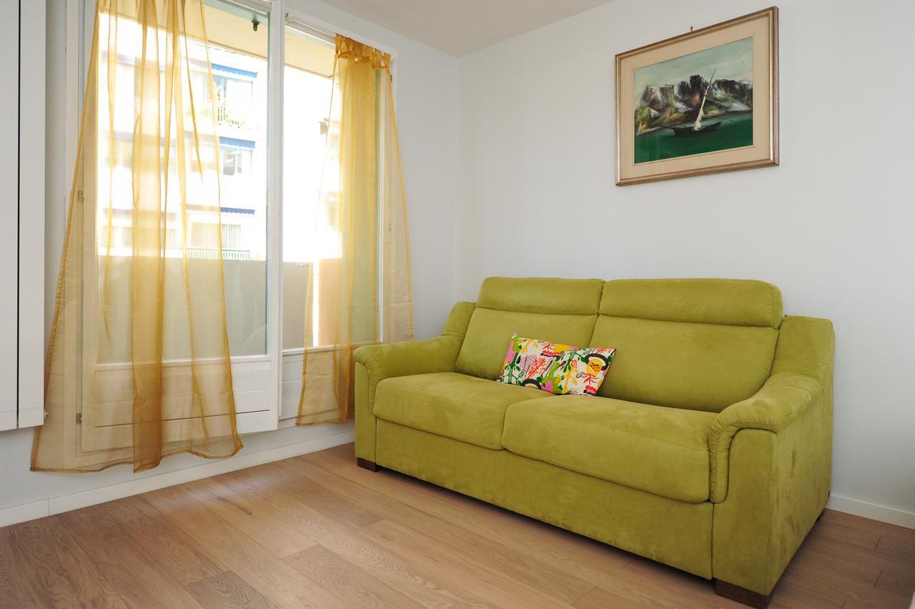 Blue Lagon Five Stars Holiday House Ницца Экстерьер фото