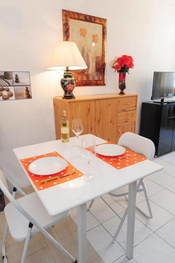 Blue Lagon Five Stars Holiday House Ницца Экстерьер фото